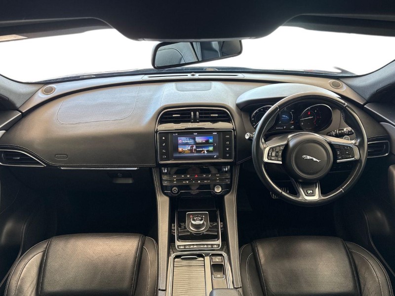 2018 (18) JAGUAR F-PACE 2.0d R-Sport 5dr Auto AWD 5753194