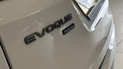 2022 (72) LAND ROVER RANGE ROVER EVOQUE 1.5 P300e R-Dynamic S 5dr Auto 5750580