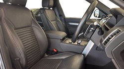 2021 (71) LAND ROVER DISCOVERY 3.0 D250 R-Dynamic S 5dr Auto 5763428