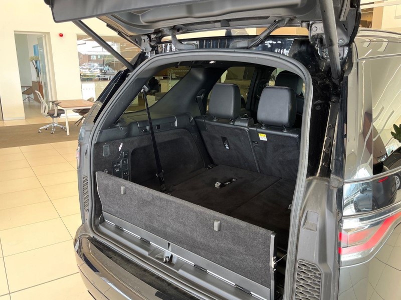 2021 (71) LAND ROVER DISCOVERY 3.0 D250 R-Dynamic S 5dr Auto 5763441