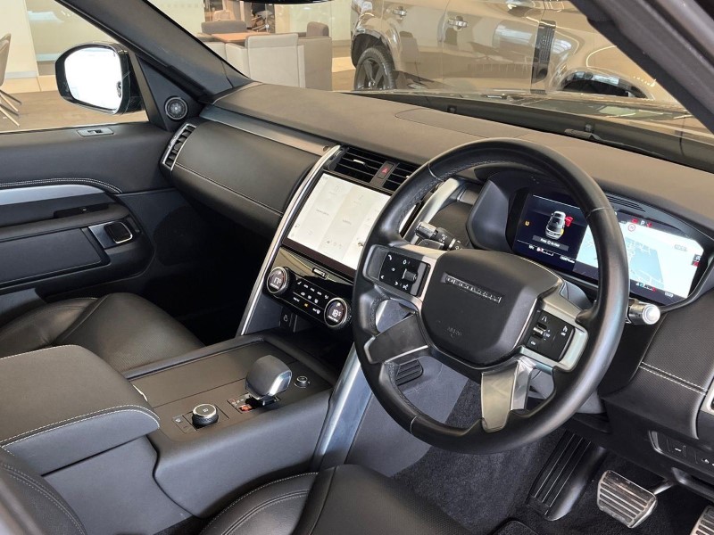 2021 (71) LAND ROVER DISCOVERY 3.0 D250 R-Dynamic S 5dr Auto 5763454