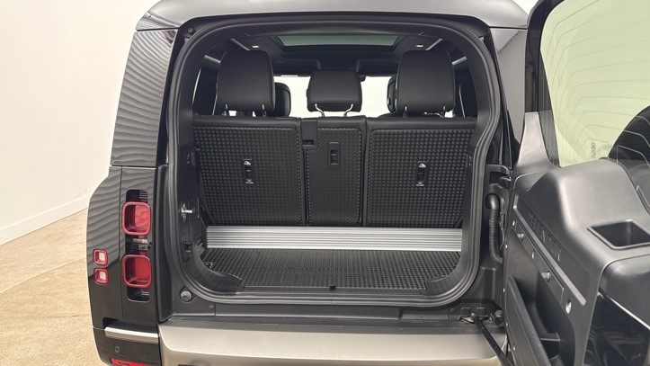 2025 (74) LAND ROVER DEFENDER 3.0 D350 X-Dynamic HSE 90 3dr Auto 5743102