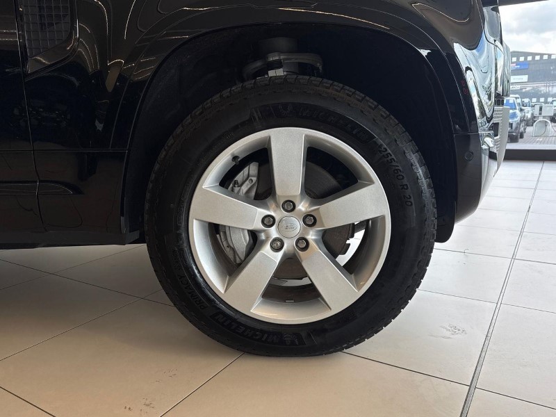 2025 (74) LAND ROVER DEFENDER 3.0 D350 X-Dynamic HSE 90 3dr Auto 5749399