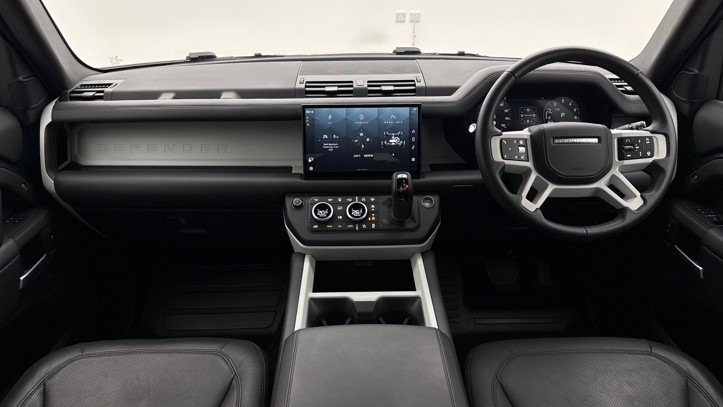 2025 (74) LAND ROVER DEFENDER 2.0 P300e X-Dynamic HSE 110 5dr Auto 5743194