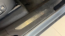 2025 (74) LAND ROVER RANGE ROVER VELAR 2.0 D200 MHEV Dynamic HSE 5dr Auto 5748048