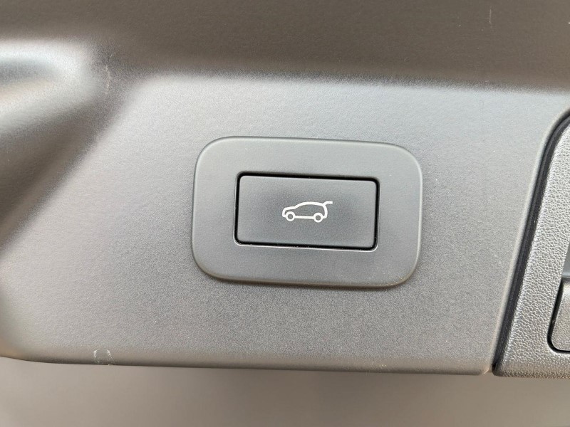 2025 (74) LAND ROVER RANGE ROVER VELAR 2.0 D200 MHEV Dynamic HSE 5dr Auto 5748050