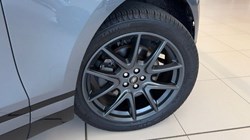 2025 (74) LAND ROVER RANGE ROVER VELAR 2.0 D200 MHEV Dynamic HSE 5dr Auto 5748059