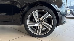 2023 (73) LAND ROVER DISCOVERY 3.0 D300 Metropolitan Edition 5dr Auto 5835787