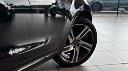 2023 (73) LAND ROVER DISCOVERY 3.0 D300 Metropolitan Edition 5dr Auto 5835830