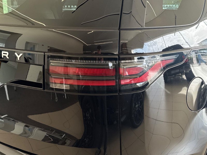 2023 (73) LAND ROVER DISCOVERY 3.0 D300 Metropolitan Edition 5dr Auto 5835828