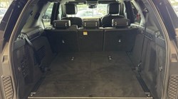 2023 (73) LAND ROVER DISCOVERY 3.0 D300 Metropolitan Edition 5dr Auto 5835789