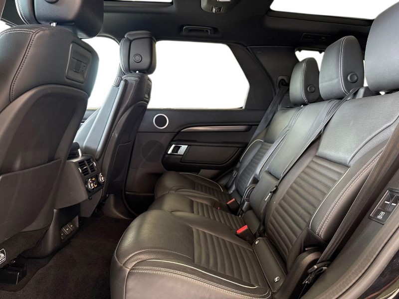 2023 (73) LAND ROVER DISCOVERY 3.0 D300 Metropolitan Edition 5dr Auto 5835783