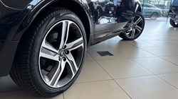 2023 (73) LAND ROVER DISCOVERY 3.0 D300 Metropolitan Edition 5dr Auto 5835829