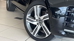 2023 (73) LAND ROVER DISCOVERY 3.0 D300 Metropolitan Edition 5dr Auto 5835825