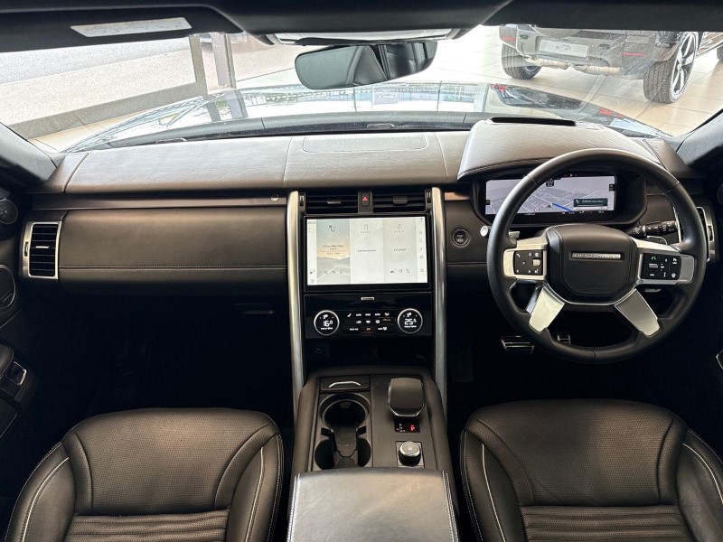 2023 (73) LAND ROVER DISCOVERY 3.0 D300 Metropolitan Edition 5dr Auto 5835793