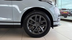 2024 (74) LAND ROVER RANGE ROVER VELAR 2.0 D200 MHEV Dynamic SE 5dr Auto 5807283