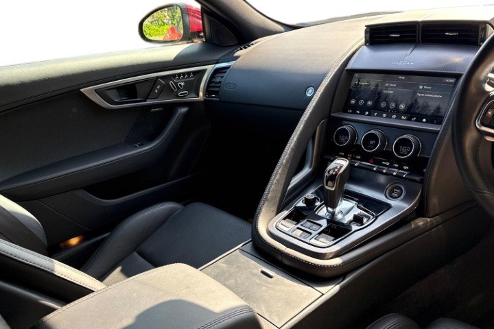 2019 (69) JAGUAR F-TYPE 5.0 P450 Supercharged V8 R-Dynamic 2dr Auto 5605472