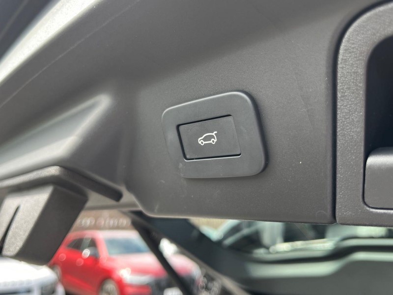 2023 (73) LAND ROVER RANGE ROVER VELAR 2.0 P250 S 5dr Auto 5762460