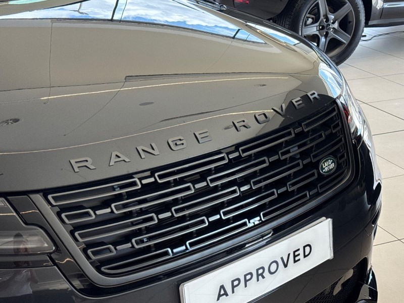 2026 (26) LAND ROVER RANGE ROVER VELAR 2.0 P400e Dynamic SE 5dr Auto 5827008