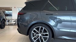 2025 (74) LAND ROVER RANGE ROVER SPORT 3.0 D300 Dynamic SE 5dr Auto 5771099