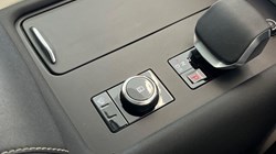 2024 (74) LAND ROVER DISCOVERY 3.0 D350 Dynamic HSE 5dr Auto 5748233