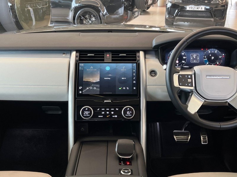 2024 (74) LAND ROVER DISCOVERY 3.0 D350 Dynamic HSE 5dr Auto 5748209
