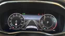 2024 (24) JAGUAR F-PACE 2.0 D200 R-Dynamic HSE Black 5dr Auto AWD 5762874