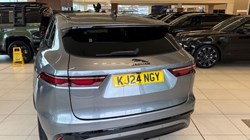 2024 (24) JAGUAR F-PACE 2.0 D200 R-Dynamic HSE Black 5dr Auto AWD 5762908