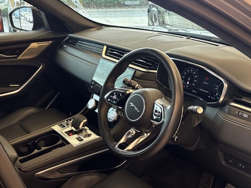 2024 (24) JAGUAR F-PACE 2.0 D200 R-Dynamic HSE Black 5dr Auto AWD 5762916