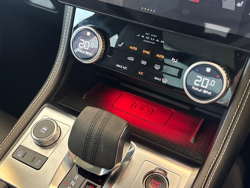 2024 (24) JAGUAR F-PACE 2.0 D200 R-Dynamic HSE Black 5dr Auto AWD 5762897