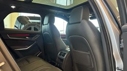 2024 (24) JAGUAR F-PACE 2.0 D200 R-Dynamic HSE Black 5dr Auto AWD 5762915
