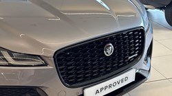 2024 (24) JAGUAR F-PACE 2.0 D200 R-Dynamic HSE Black 5dr Auto AWD 5762905
