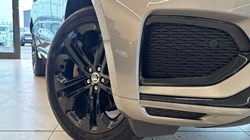 2024 (24) JAGUAR F-PACE 2.0 D200 R-Dynamic HSE Black 5dr Auto AWD 5762906