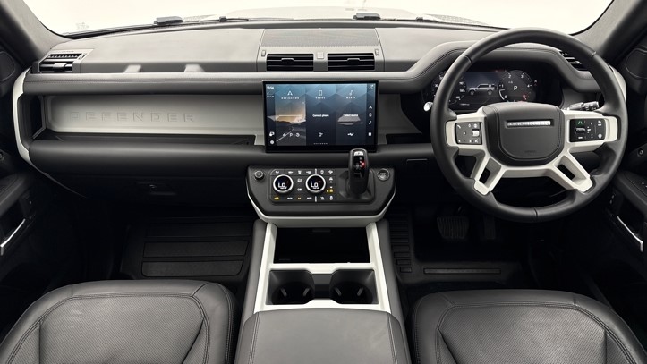 2025 (74) LAND ROVER DEFENDER 3.0 D350 X-Dynamic HSE 110 5dr Auto [7 Seat] 5743174