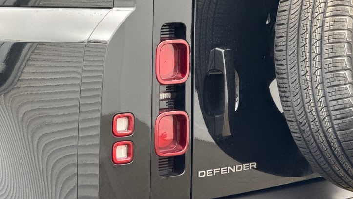 2025 (74) LAND ROVER DEFENDER 3.0 D350 X-Dynamic HSE 110 5dr Auto [7 Seat] 5743184