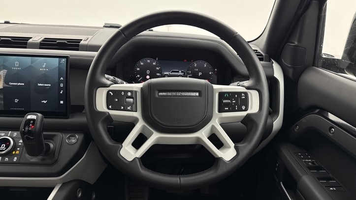 2025 (74) LAND ROVER DEFENDER 3.0 D350 X-Dynamic HSE 110 5dr Auto [7 Seat] 5743180