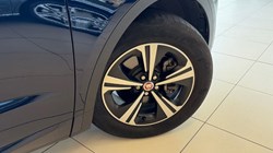 2023 (23) JAGUAR E-PACE 2.0 D200 R-Dynamic S 5dr Auto 5762265
