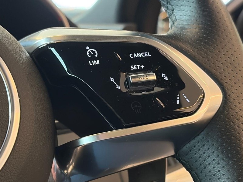 2023 (23) JAGUAR E-PACE 2.0 D200 R-Dynamic S 5dr Auto 5762242