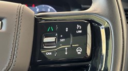 2025 (74) LAND ROVER RANGE ROVER VELAR 3.0 D300 MHEV Dynamic HSE 5dr Auto 5773147