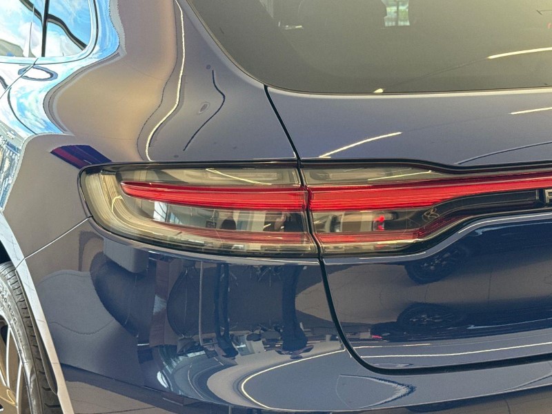 2023 (23) PORSCHE MACAN T 5dr PDK 5746321