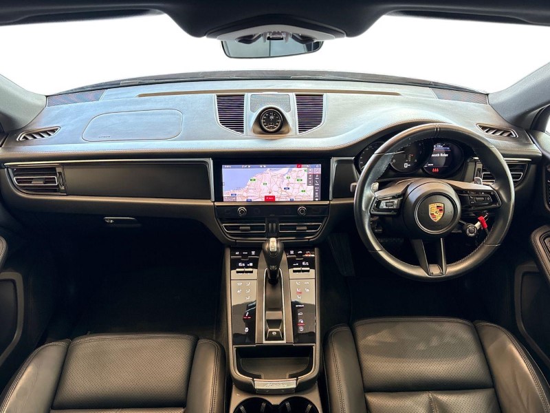 2023 (23) PORSCHE MACAN T 5dr PDK 5746311
