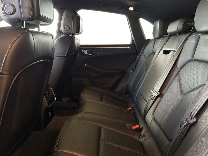 2023 (23) PORSCHE MACAN T 5dr PDK 5746306