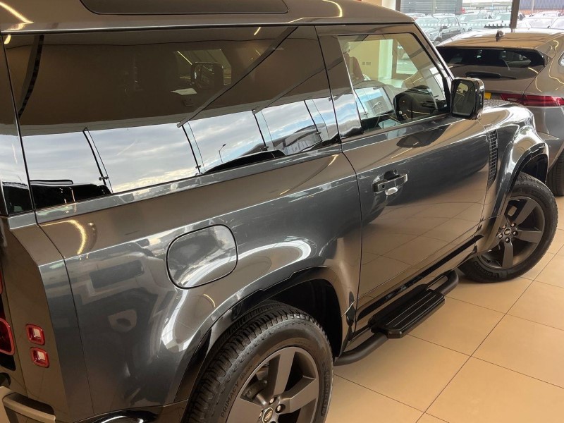 2025 (25) LAND ROVER DEFENDER 3.0 D250 X-Dynamic SE 90 3dr Auto 5804735