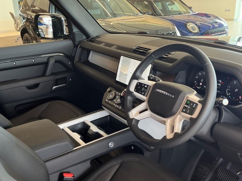 2025 (25) LAND ROVER DEFENDER 3.0 D250 X-Dynamic SE 90 3dr Auto 5804736