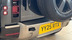2025 (25) LAND ROVER DEFENDER 3.0 D250 X-Dynamic SE 90 3dr Auto 5804704