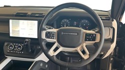 2025 (25) LAND ROVER DEFENDER 3.0 D250 X-Dynamic SE 90 3dr Auto 5804698