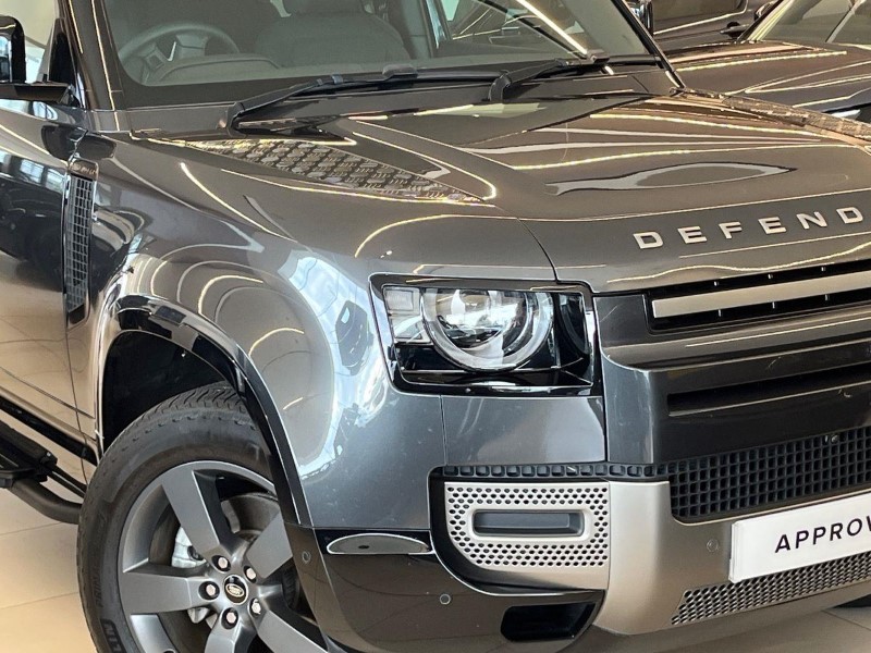2025 (25) LAND ROVER DEFENDER 3.0 D250 X-Dynamic SE 90 3dr Auto 5804700