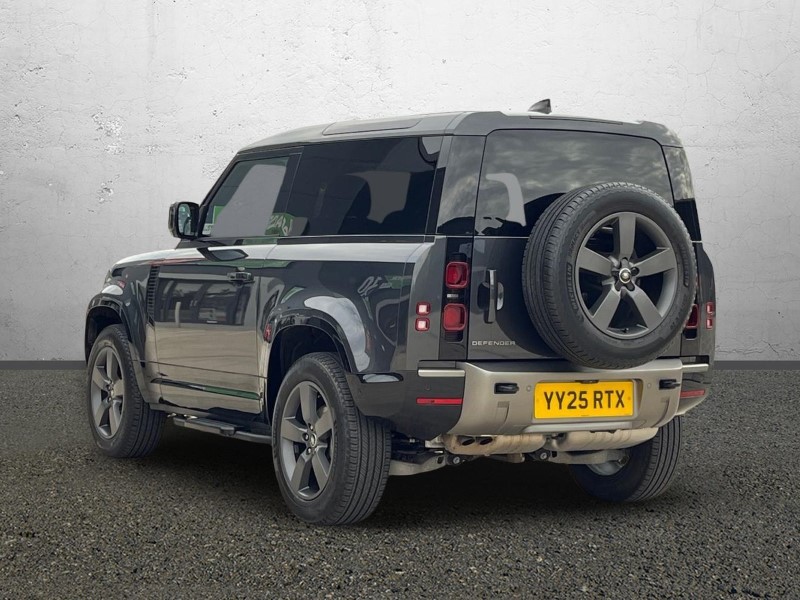 2025 (25) LAND ROVER DEFENDER 3.0 D250 X-Dynamic SE 90 3dr Auto