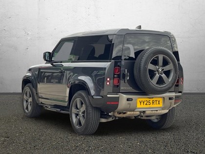 2025 (25) LAND ROVER DEFENDER 3.0 D250 X-Dynamic SE 90 3dr Auto