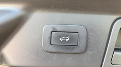 2023 (23) LAND ROVER RANGE ROVER VELAR 2.0 D200 MHEV Dynamic SE 5dr Auto 5766297